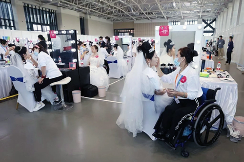 圖為技能競賽活動現(xiàn)場