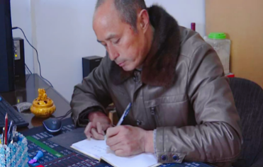圖為陳臘平