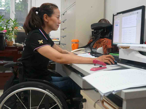 圖為唐占鑫在工作中