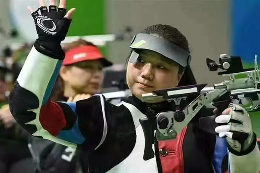 圖為殘奧射擊女運(yùn)動(dòng)員張翠平