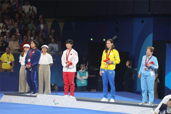 圖為史怡婕同學在盲人柔道項目中榮獲金牌